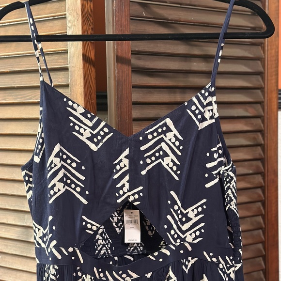 NWT Aerie Blue Patterned Cut Out Maxi Dress - Picture 2 of 4
